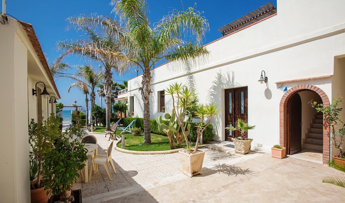 Caposud Residence And Beach Club Испика Екстериор снимка