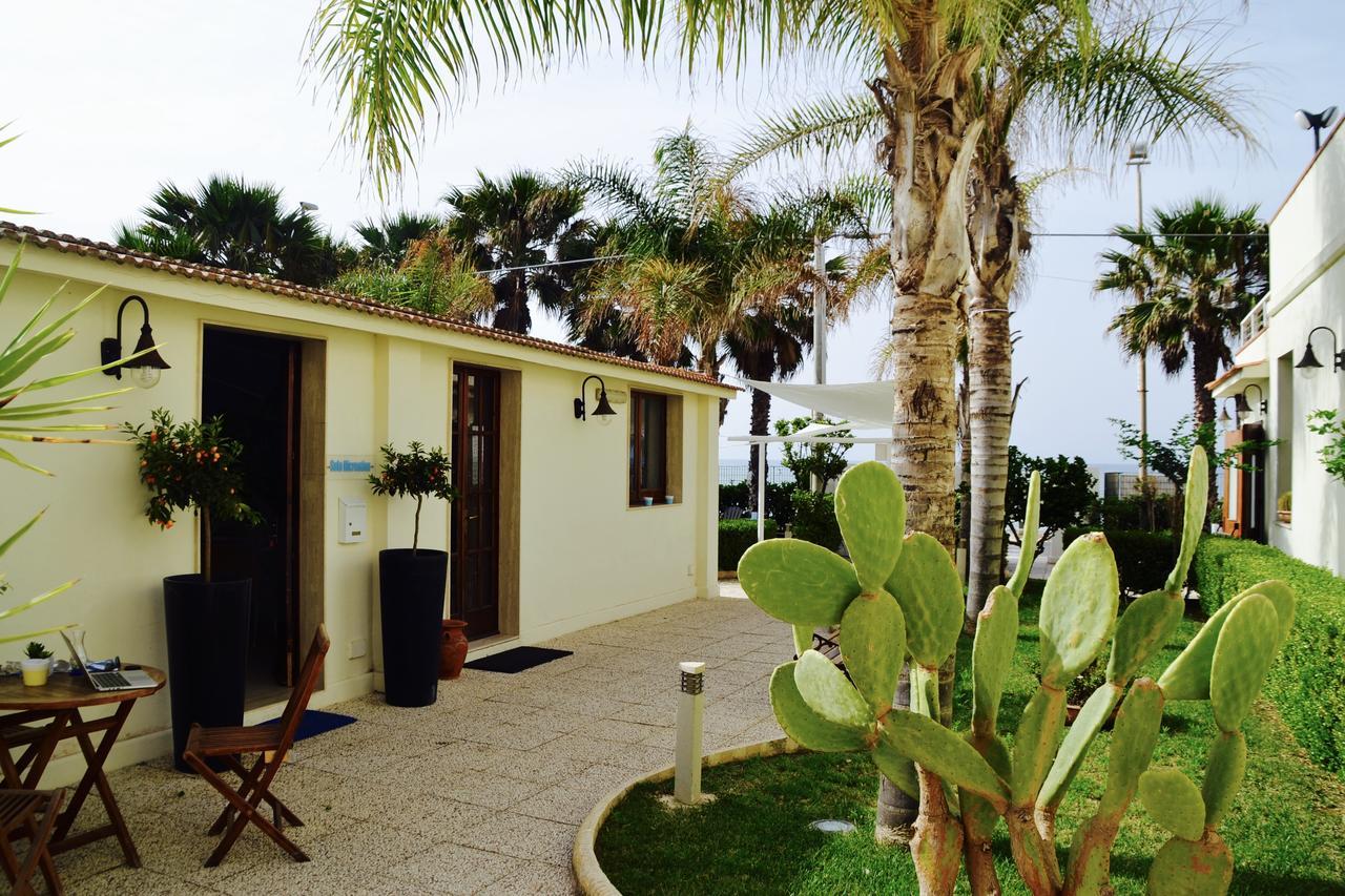 Caposud Residence And Beach Club Испика Екстериор снимка