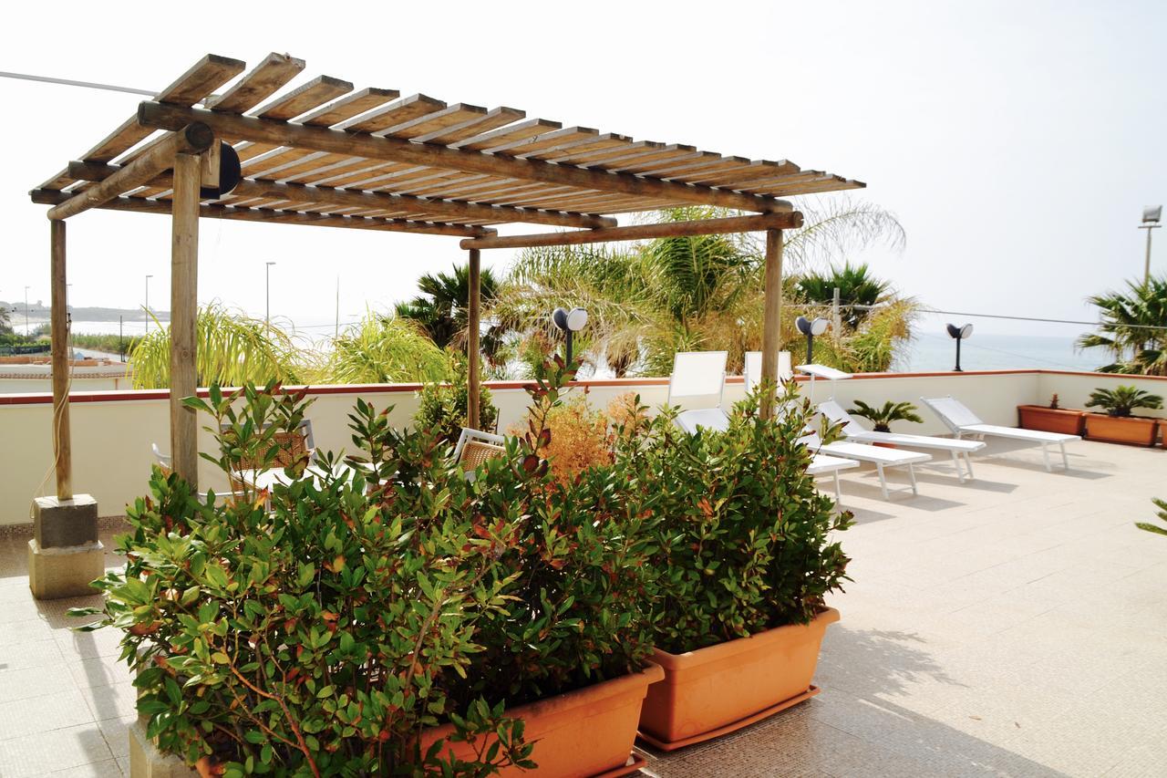 Caposud Residence And Beach Club Испика Екстериор снимка