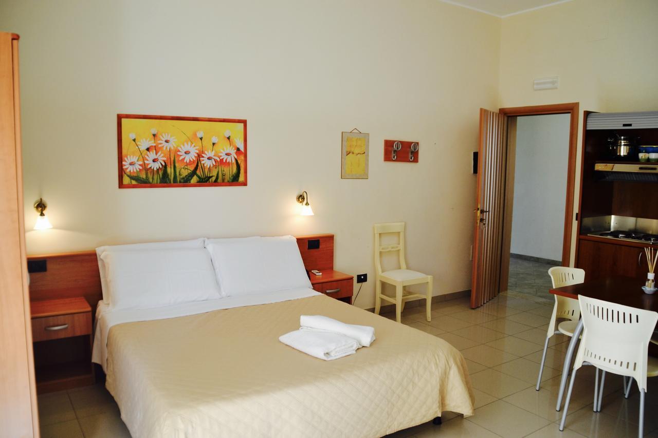 Caposud Residence And Beach Club Испика Екстериор снимка