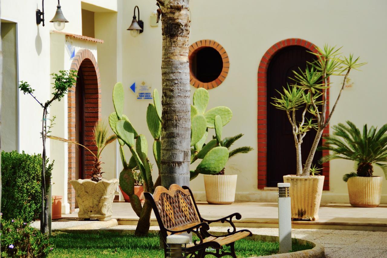 Caposud Residence And Beach Club Испика Екстериор снимка