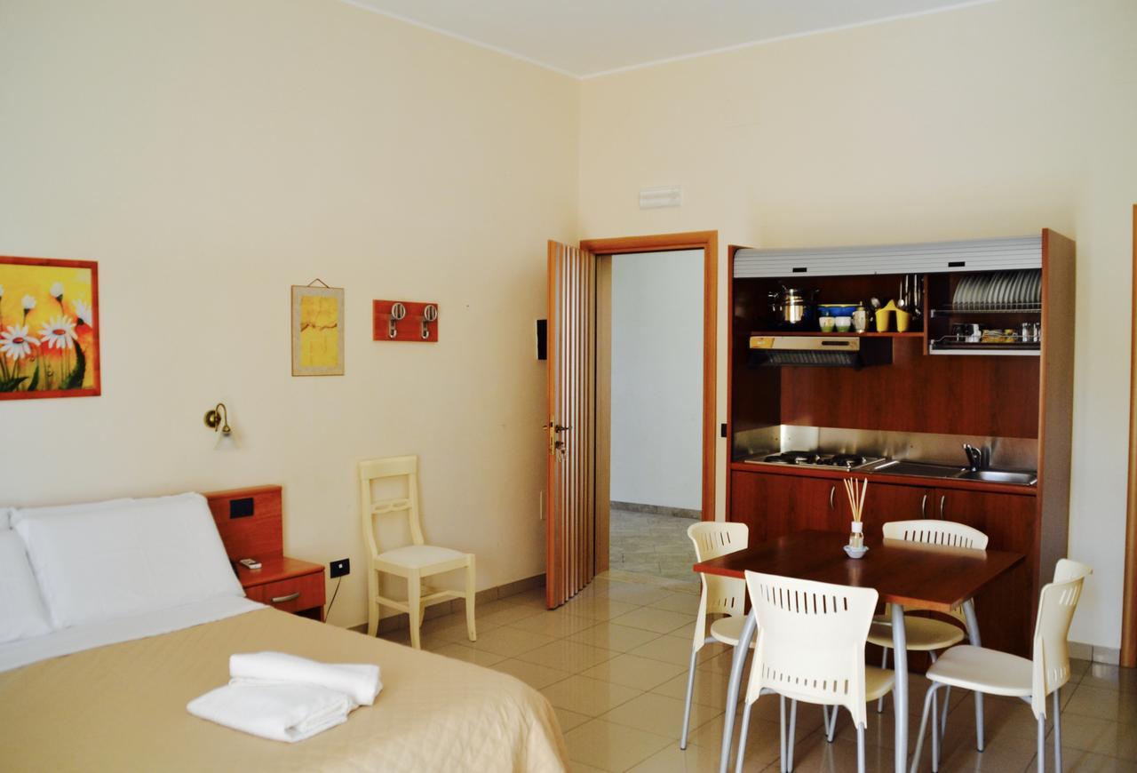 Caposud Residence And Beach Club Испика Екстериор снимка